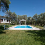 piscina e gazebo